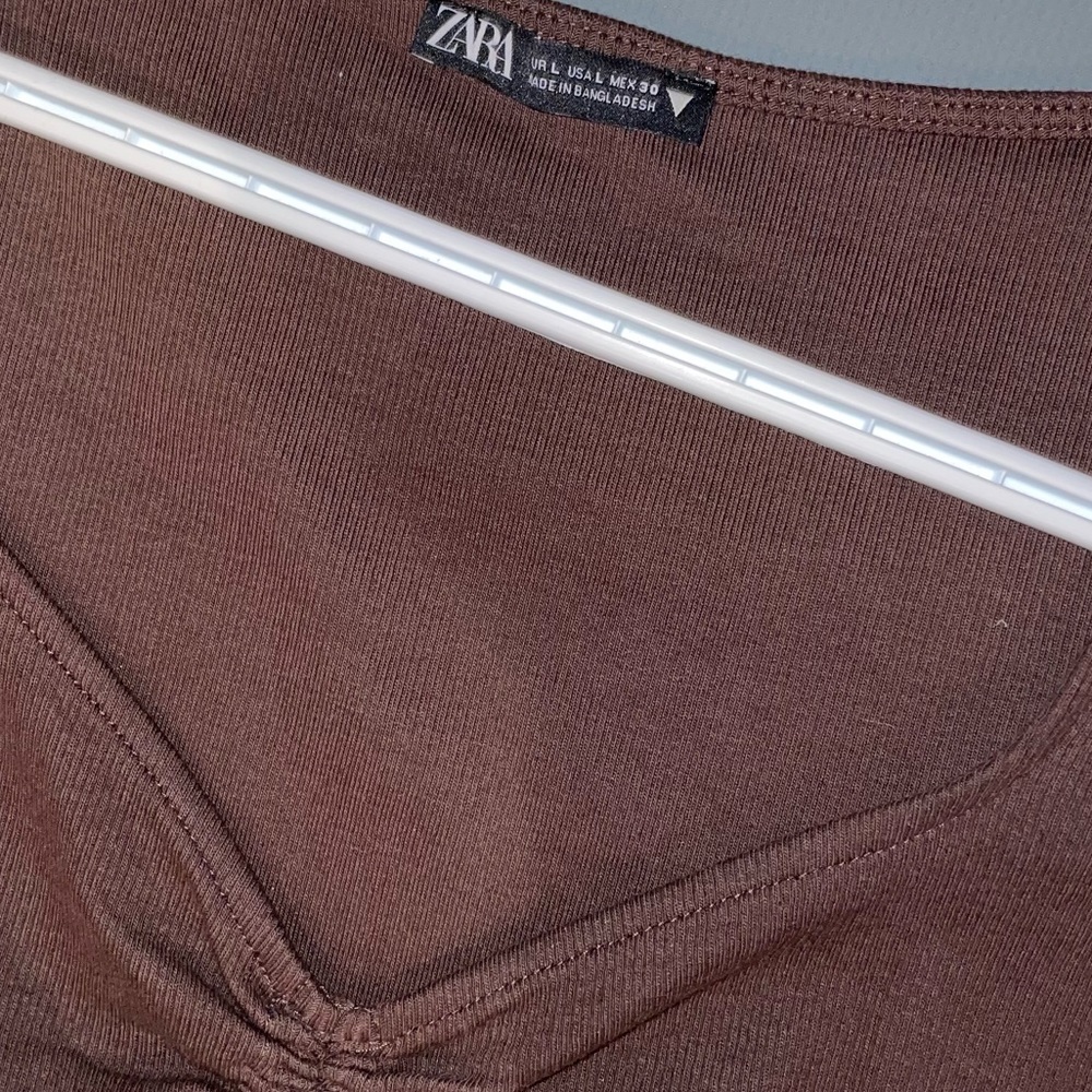 ZARA Ruched Ribbed Top Short Sleeve - Picture 4 of 5